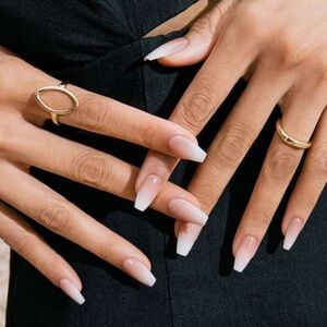 DIY Nude Ombré Press-On Nails Set